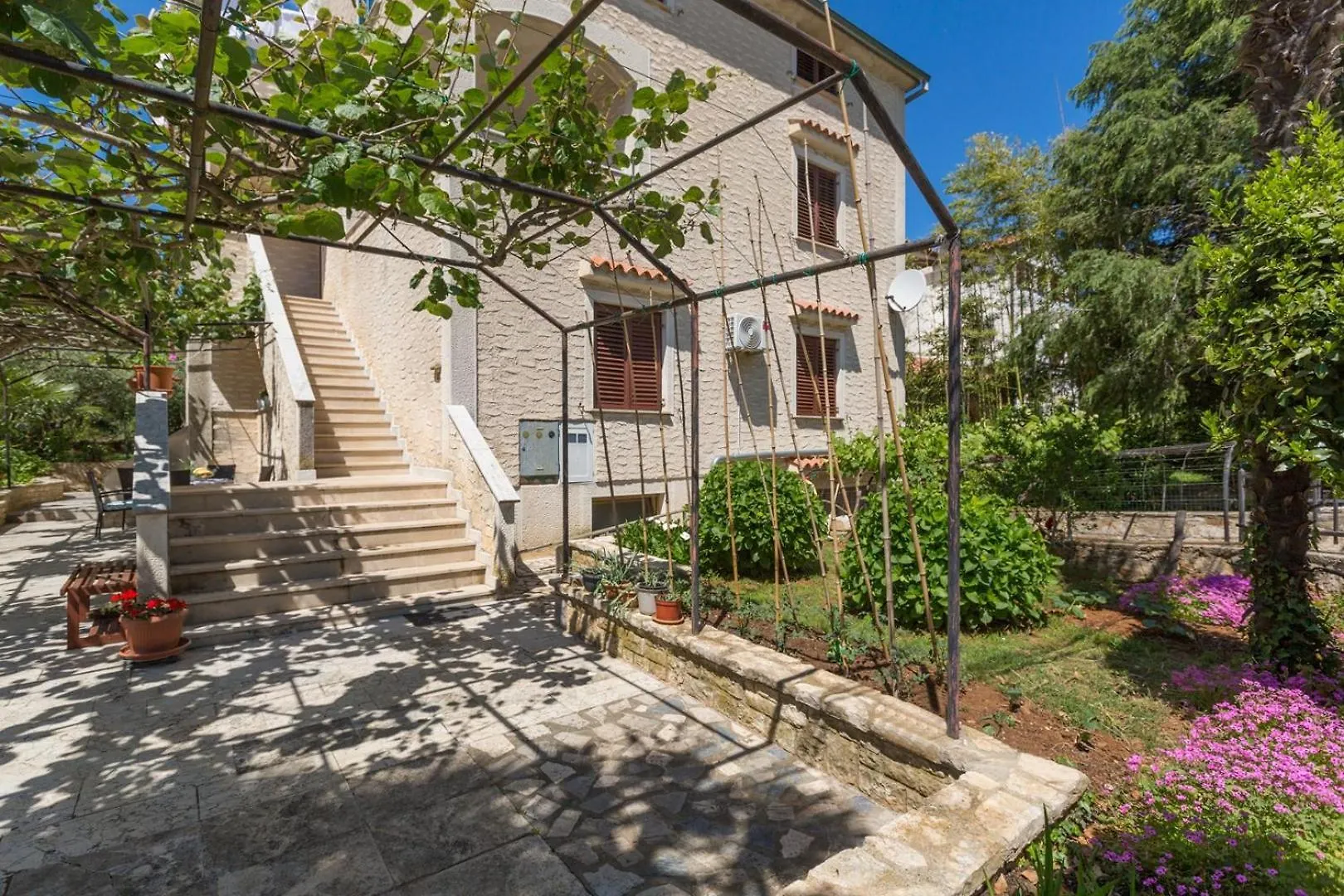 Eva Funtana Apartment Croatia